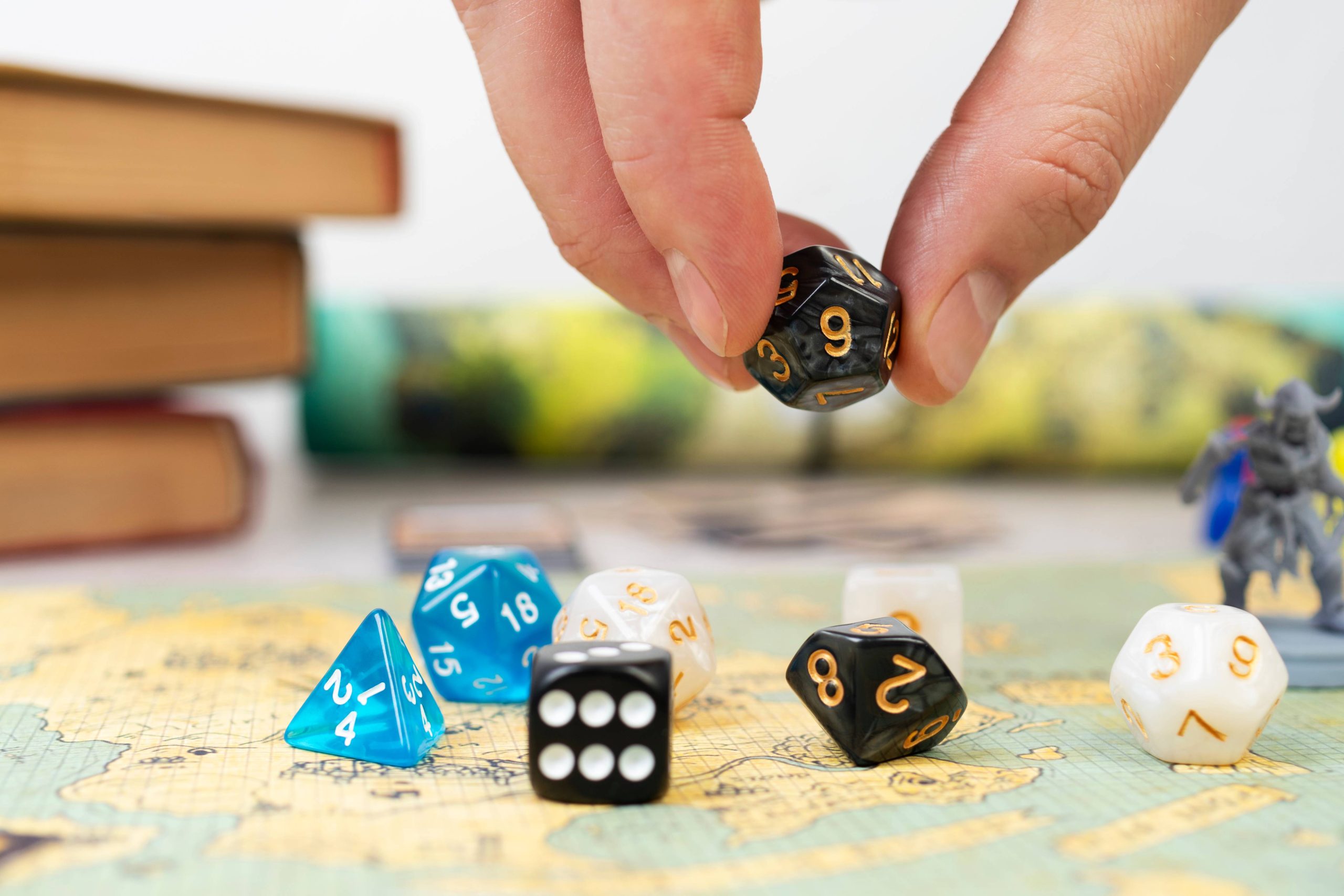 naturmort-karty-s-kubikami-11zon